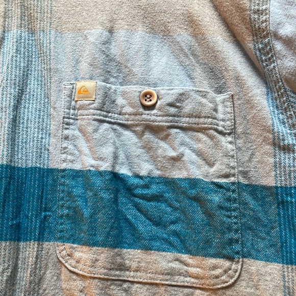 Men’s Quicksilver Flannel - Picture 3 of 4